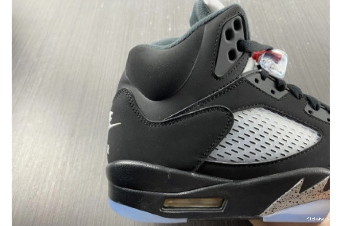 845035-003 (2016) 5 JORDAN METALLIC BLACK AIR 0715